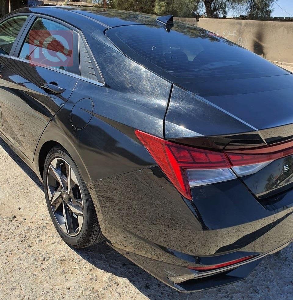 هیوندای ئەلەنترا
